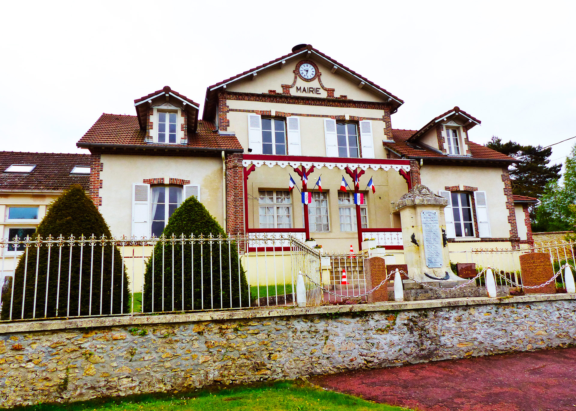 Poigny-la-Forêt (78125)